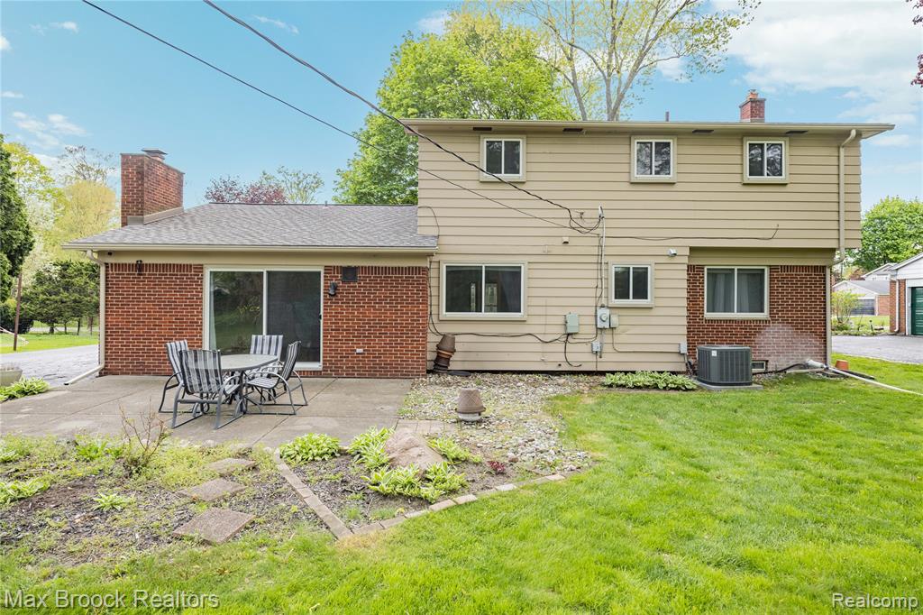 7011 Heather Heath, West Bloomfield, MI — Photo 5