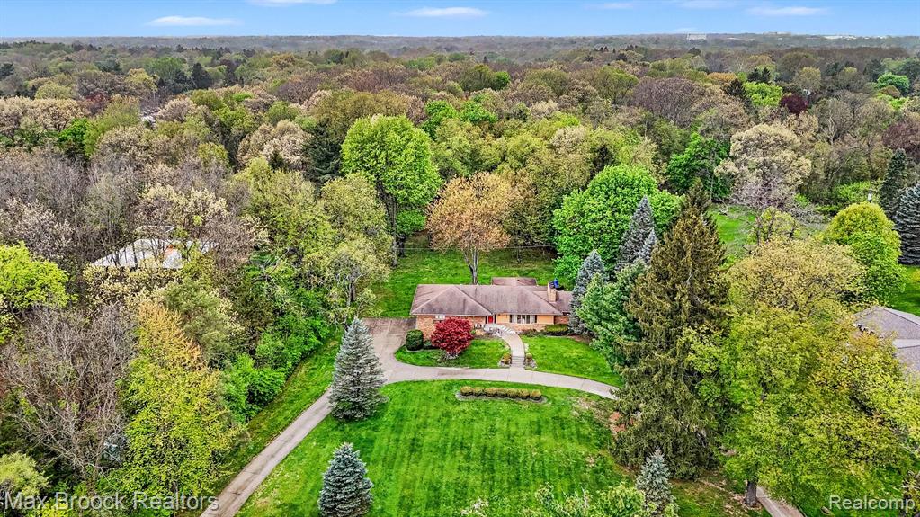2870 Thedford Road, Bloomfield Hills, MI 48304 — Photo 9