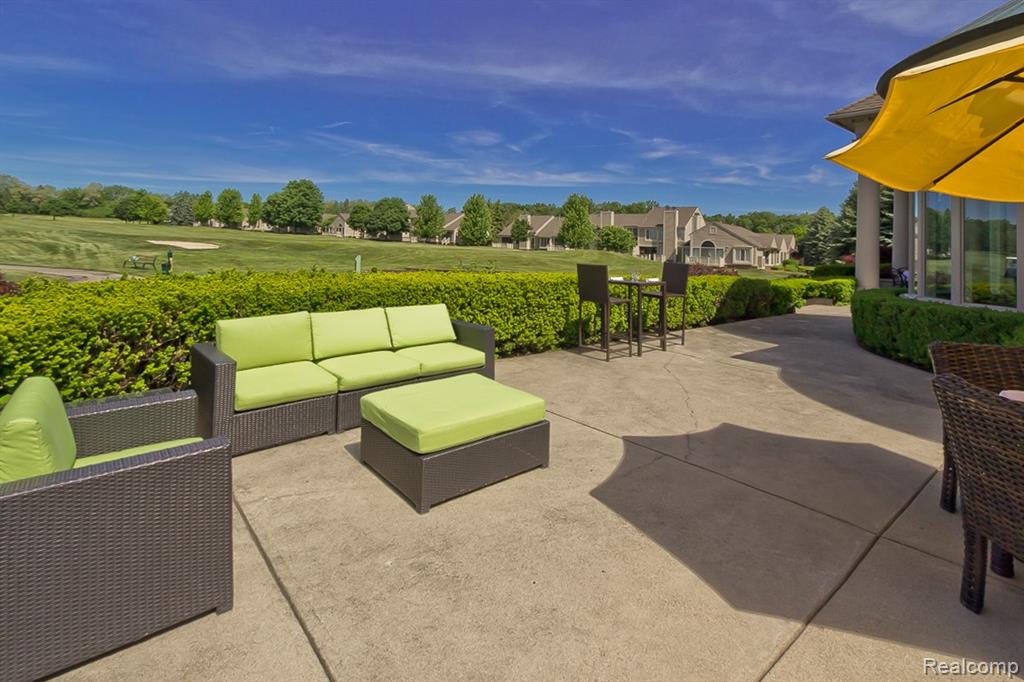 881 Tartan Trail, Bloomfield Hills, MI 48304 — Photo 44