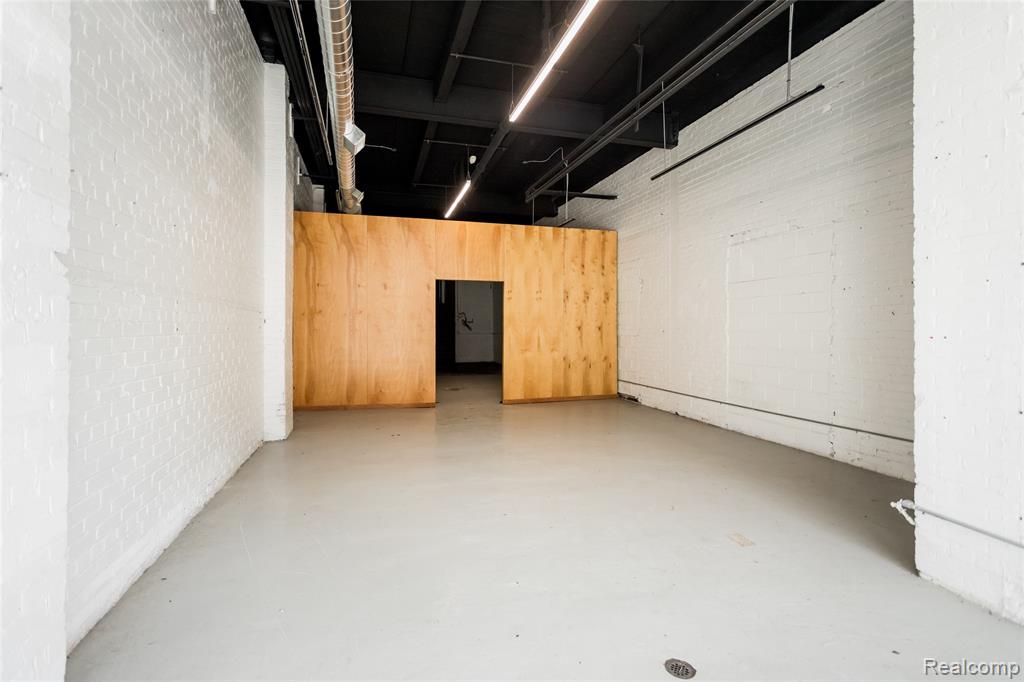 1357 Division Street - Photo 4