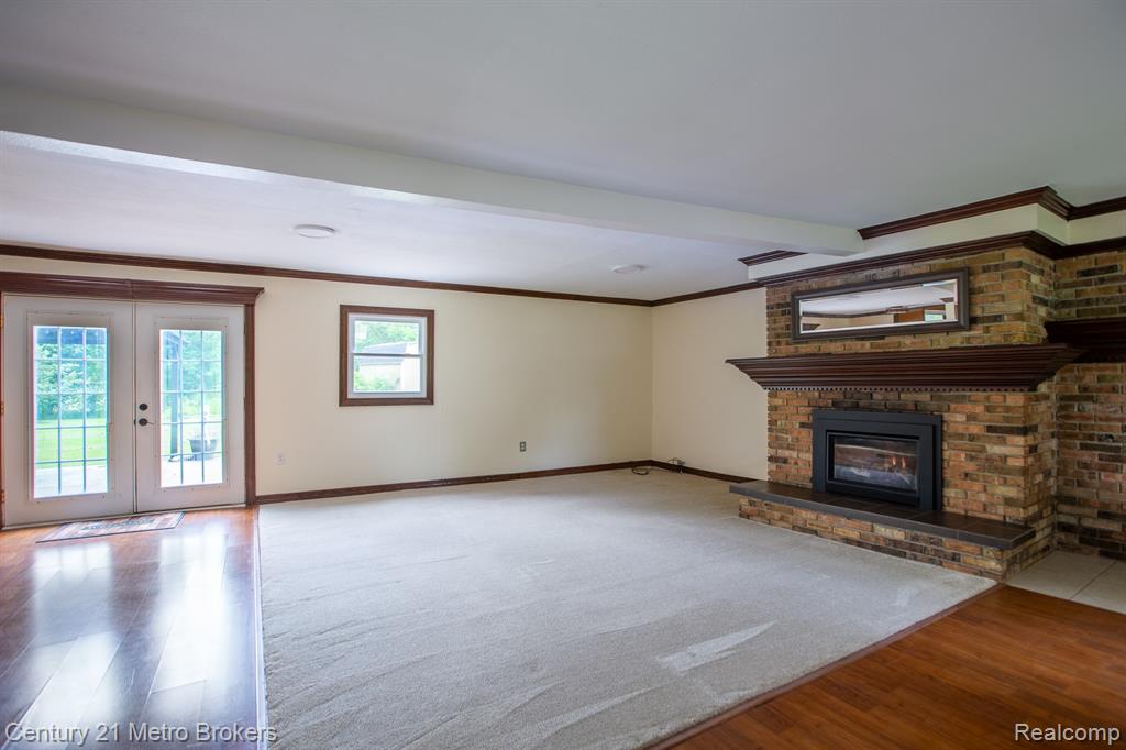 4373 Dexel Drive, Burton, MI 48519 — Photo 5