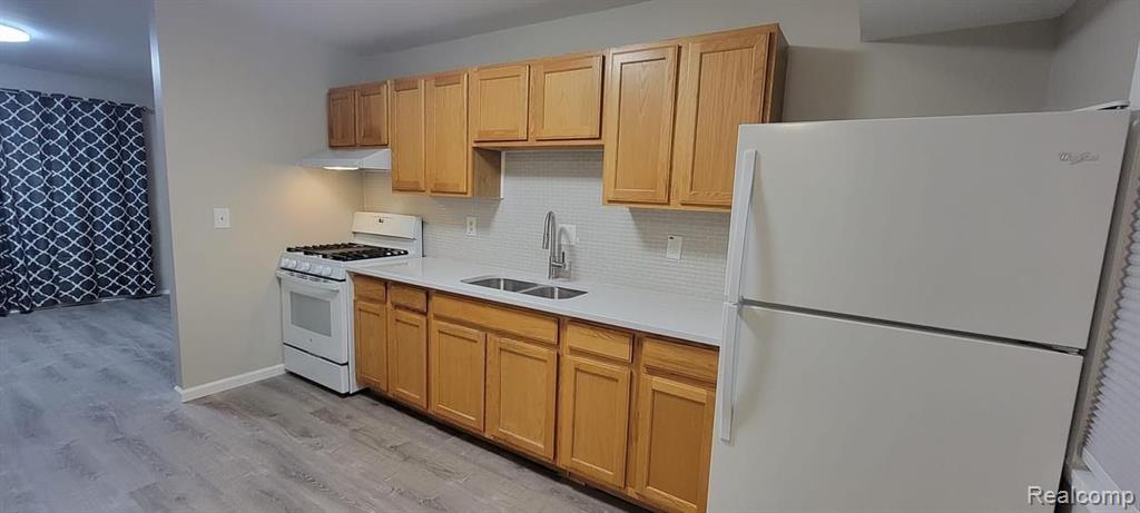 634 ADAMS Street, Lapeer, MI 48446 — Photo 6