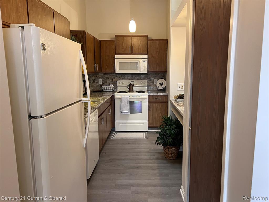61958 Ticonderoga Drive, South Lyon, MI 48178 — Photo 7