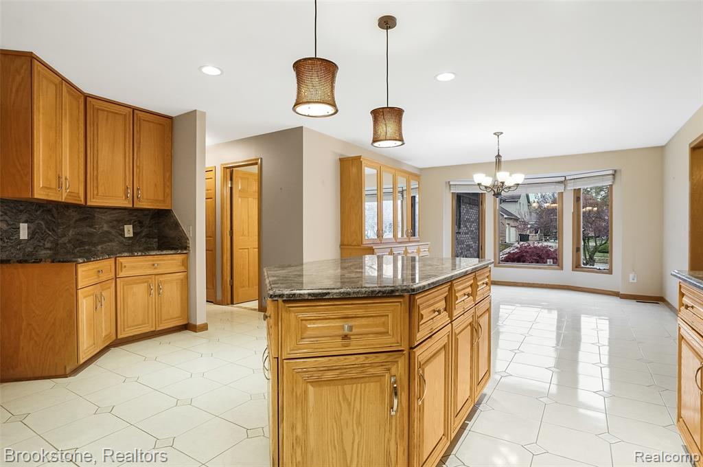 8948 Chestnut Run Drive, Shelby Twp, MI 48317 — Photo 12