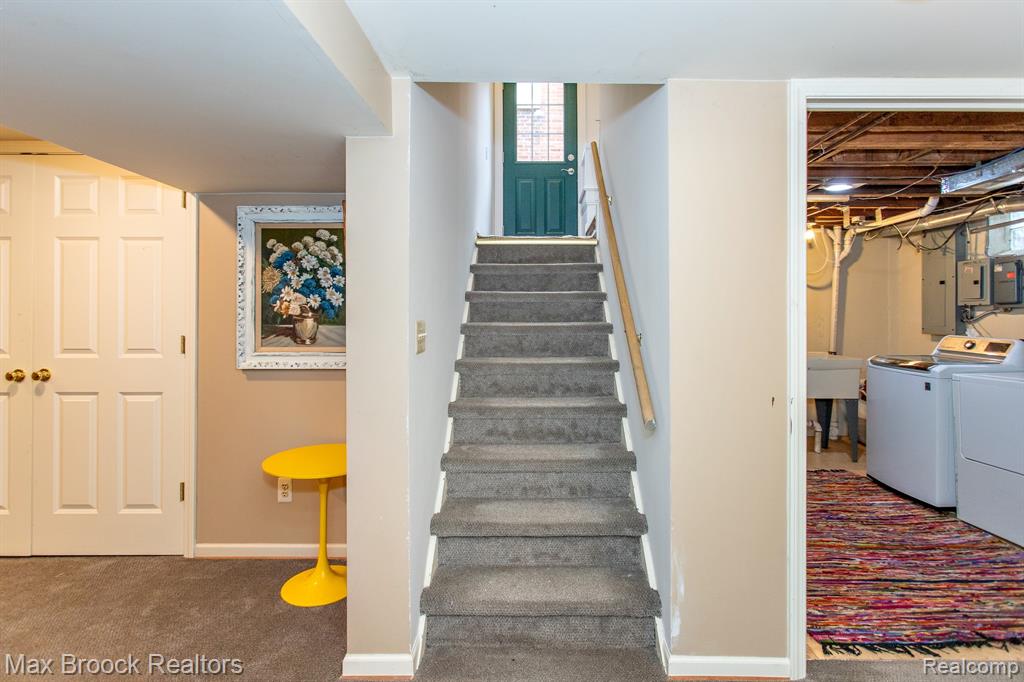 12769 Lasalle Lane, Huntington Woods, MI — Photo 41