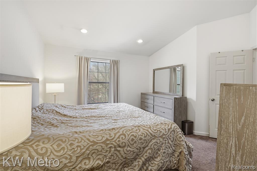 7072 Green Farm Road, West Bloomfield, MI — Photo 21