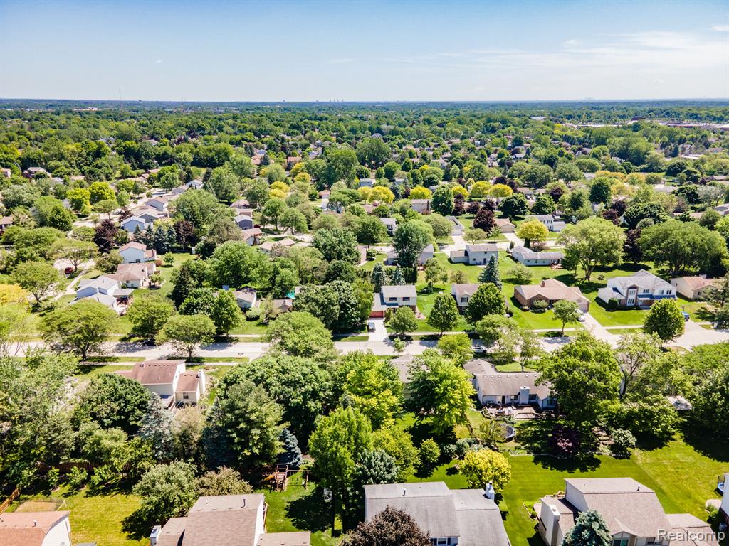 24729 SARAH FLYNN, Novi, MI — Photo 14