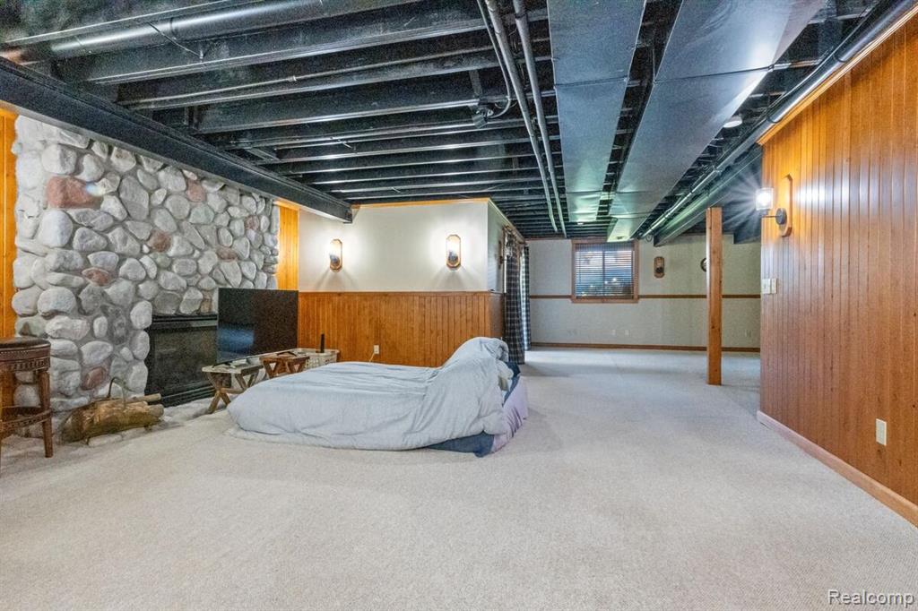 221 Maplewood Drive, 28, Clarkston, MI 48348 — Photo 35