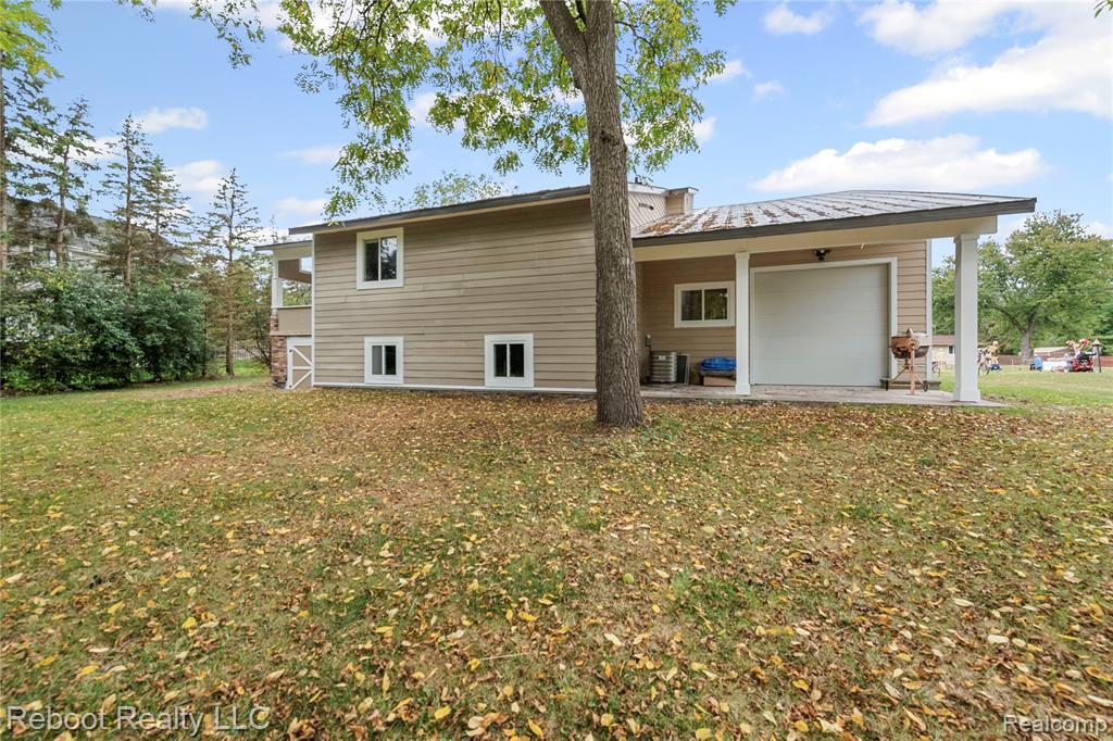 5322 Clintonville Road, Clarkston, MI — Photo 26