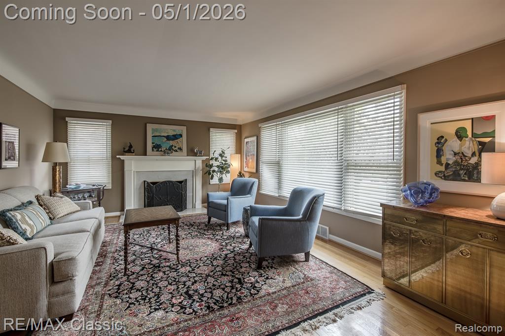 16950 Locherbie Avenue, Beverly Hills, MI 48025 — Photo 8