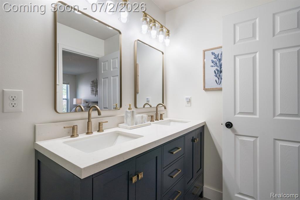 425 Knollwood Drive, Ortonville, MI 48462 — Photo 5