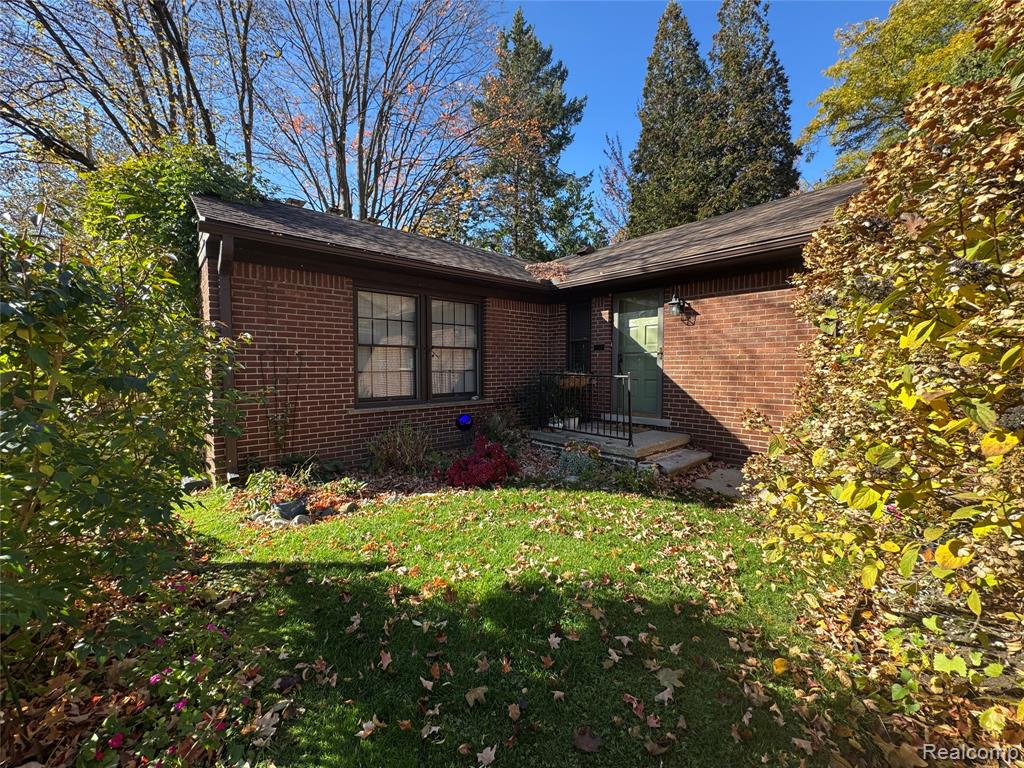 6 Danvers Lane, Dearborn, MI 48120 — Photo 6