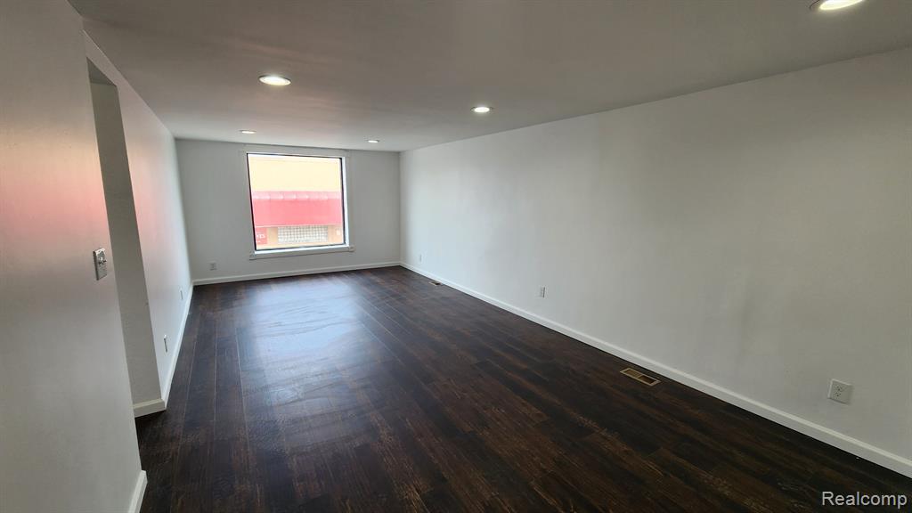8529 W VERNOR, Detroit, MI 48209 — Photo 6