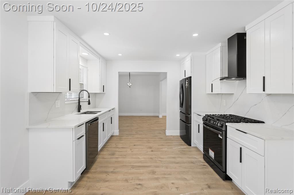 4427 Westover Drive, West Bloomfield, MI 48323 — Photo 17