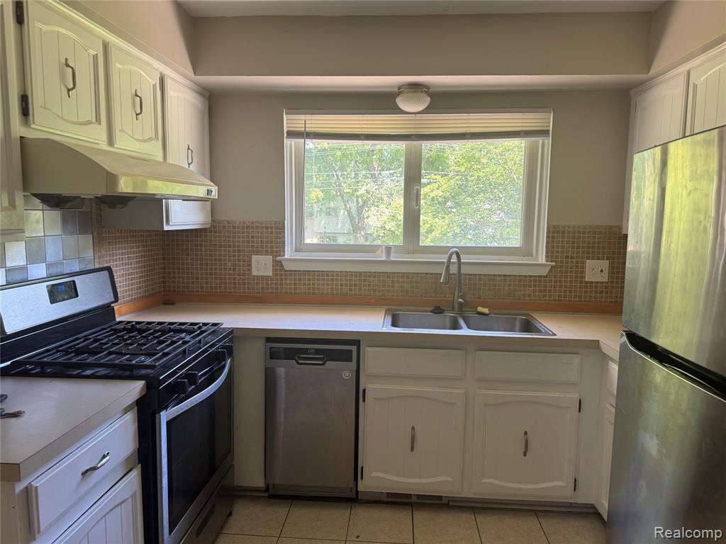2833 Deake, Ann Arbor, MI 48108 — Photo 3