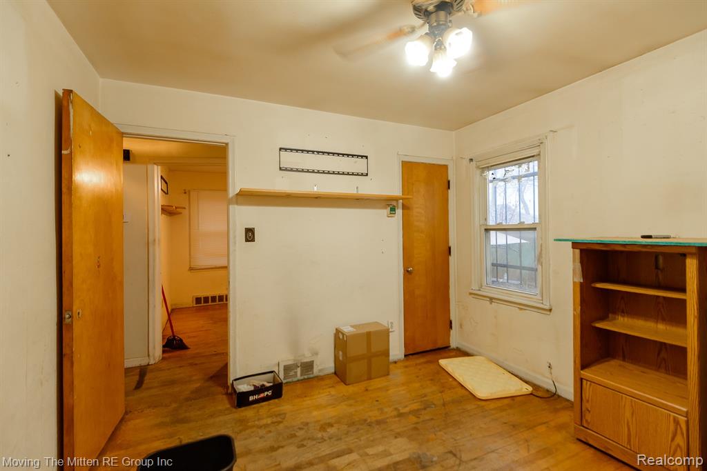 2955 S Dartmouth Street, Detroit, MI 48217 — Photo 15