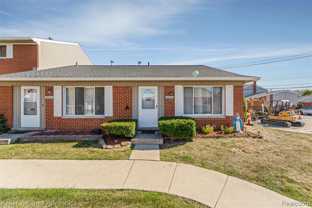 29102 Manchester Street, Westland, MI — Photo 16