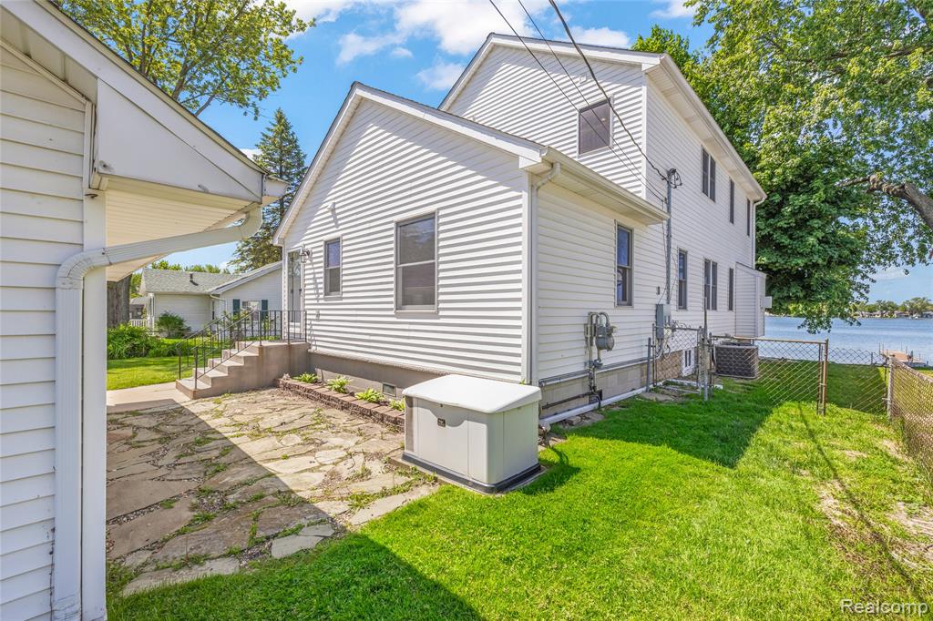 4333 Hunters Drive, Highland, MI 48356 — Photo 7