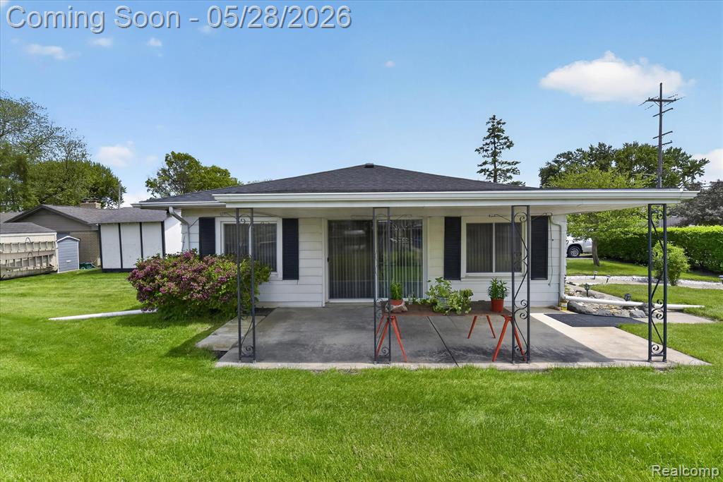 29886 Pointe Drive, Rockwood, MI — Photo 33