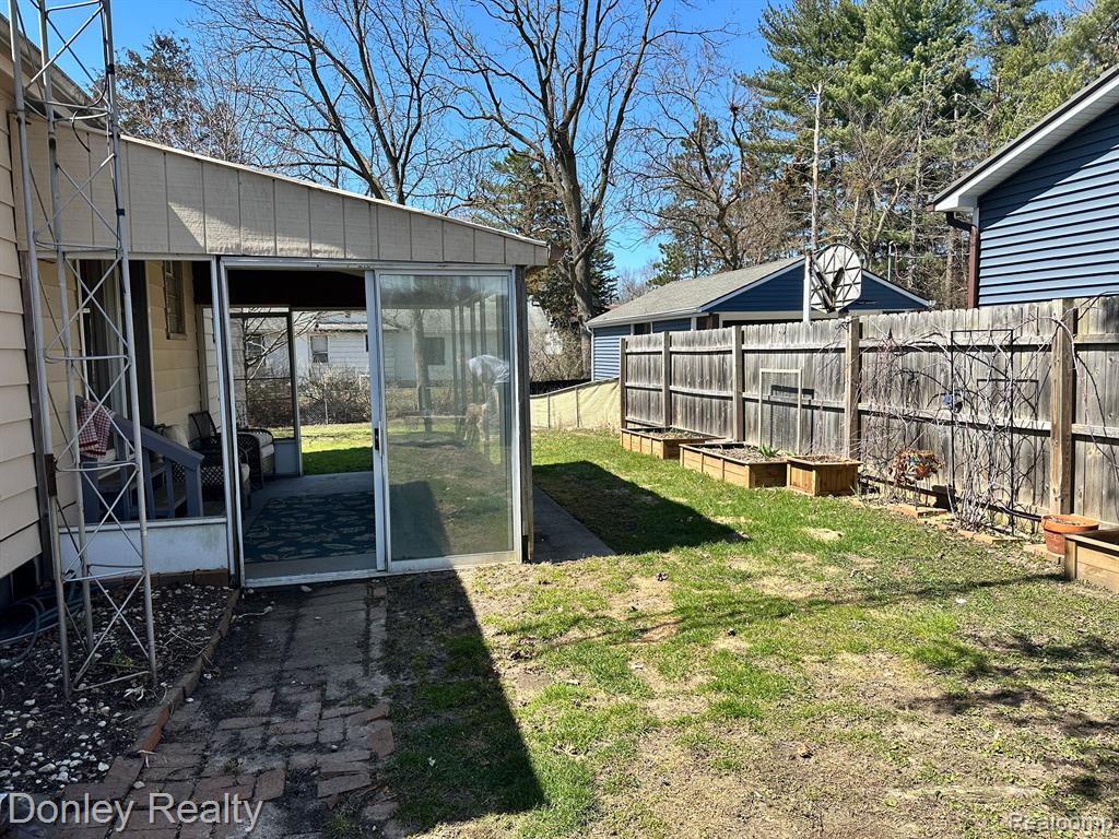 641 Coutant Street, Flushing, MI 48433 — Photo 27