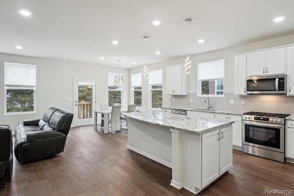 40633 Azalea Drive, Clinton Twp, MI 48036 — Photo 15