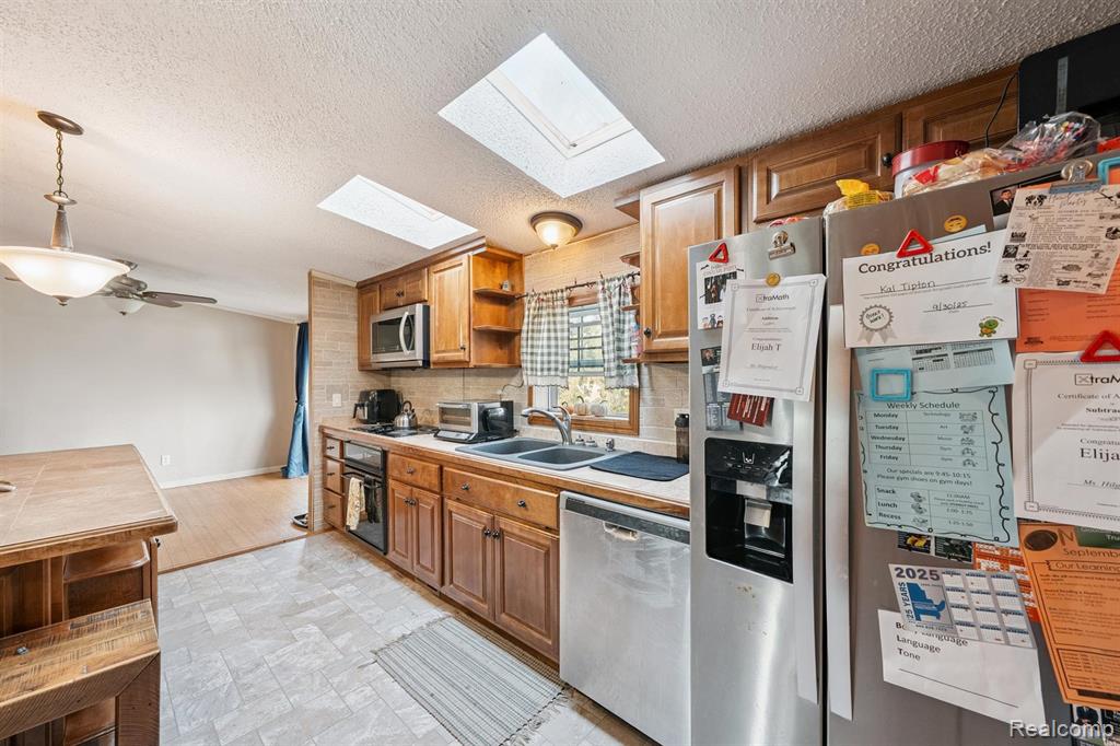 8031 Abbott Road, Brown, MI 48416 — Photo 19