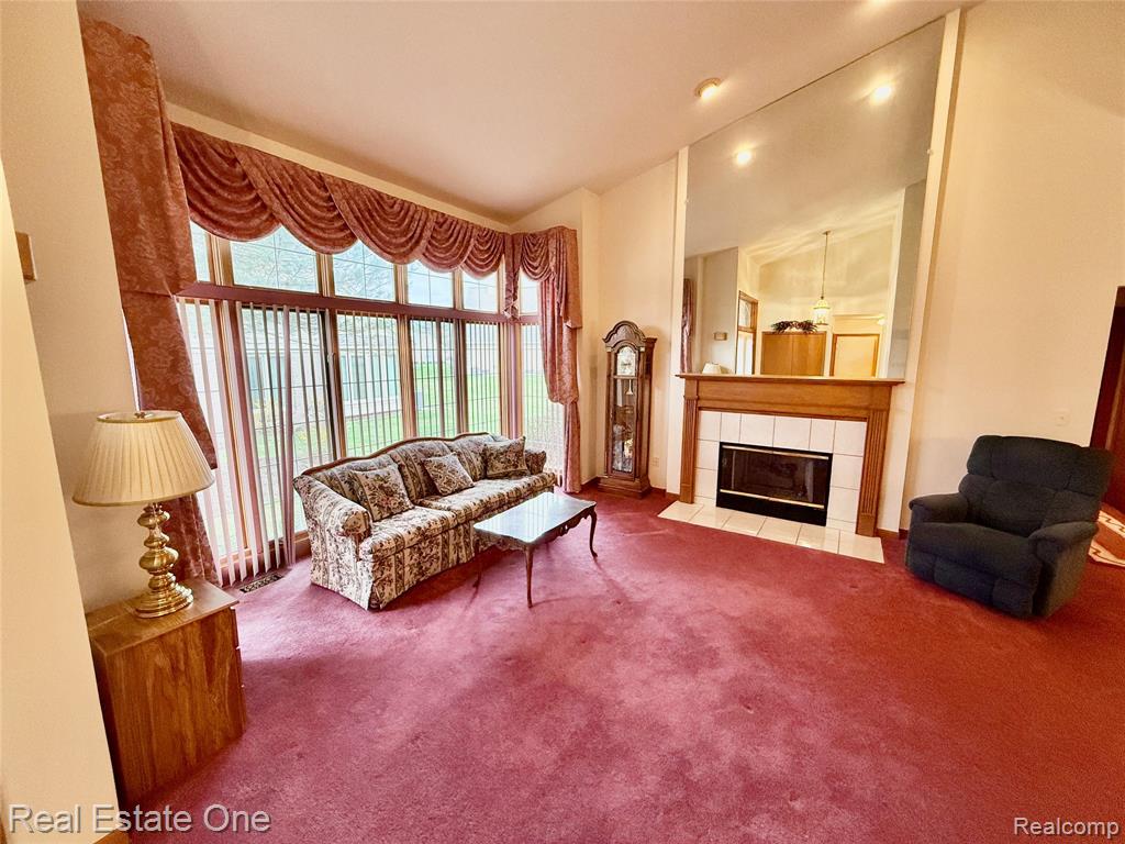 42827 Matthew Drive, Sterling Heights, MI 48313 — Photo 5