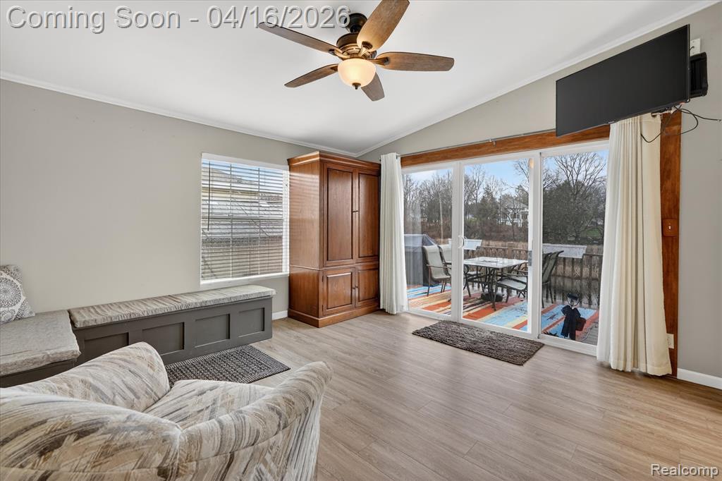11542 Clearwater Dr, Fenton, MI 48430 — Photo 17