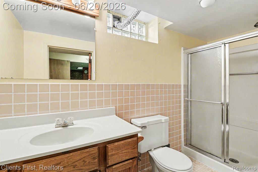 8260 Arnold Street, Dearborn Heights, MI 48127 — Photo 21