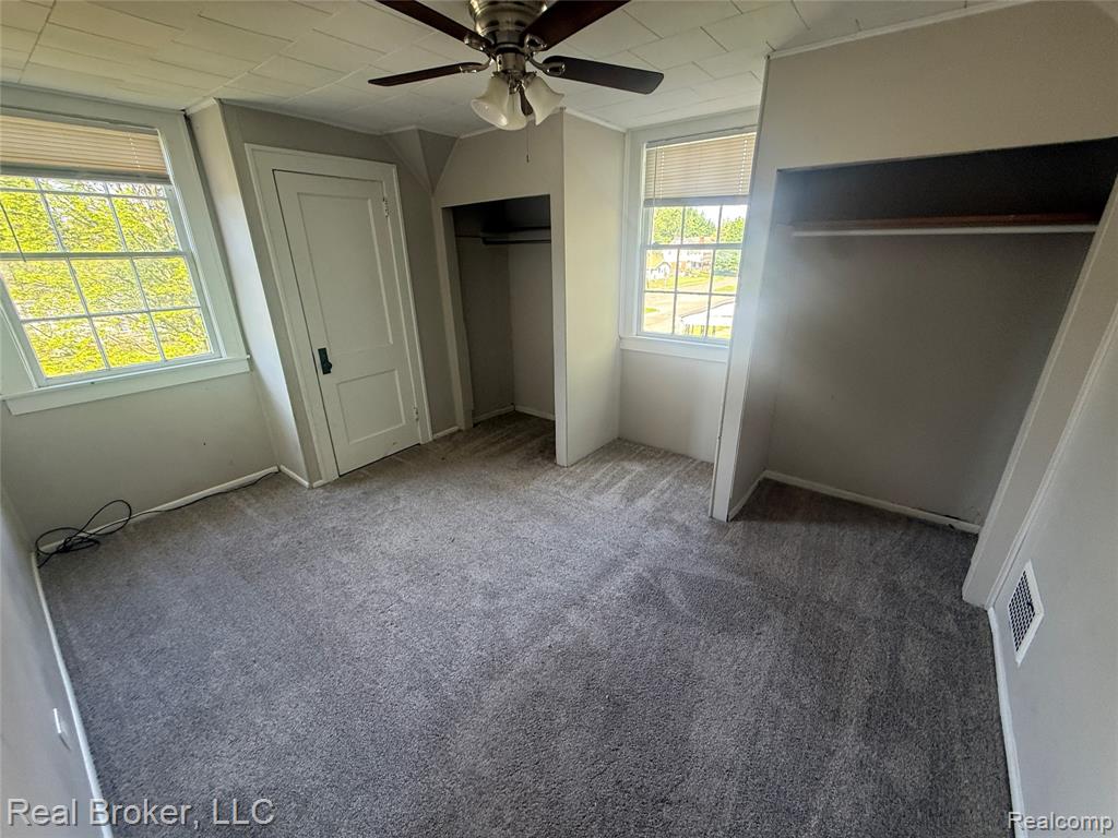 958 N Chevrolet Avenue, Flint, MI 48504 — Photo 9