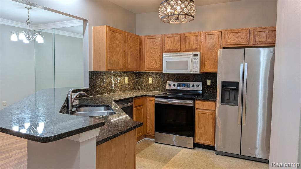 15286 CORNELL Drive, Clinton Twp, MI 48038 — Photo 18