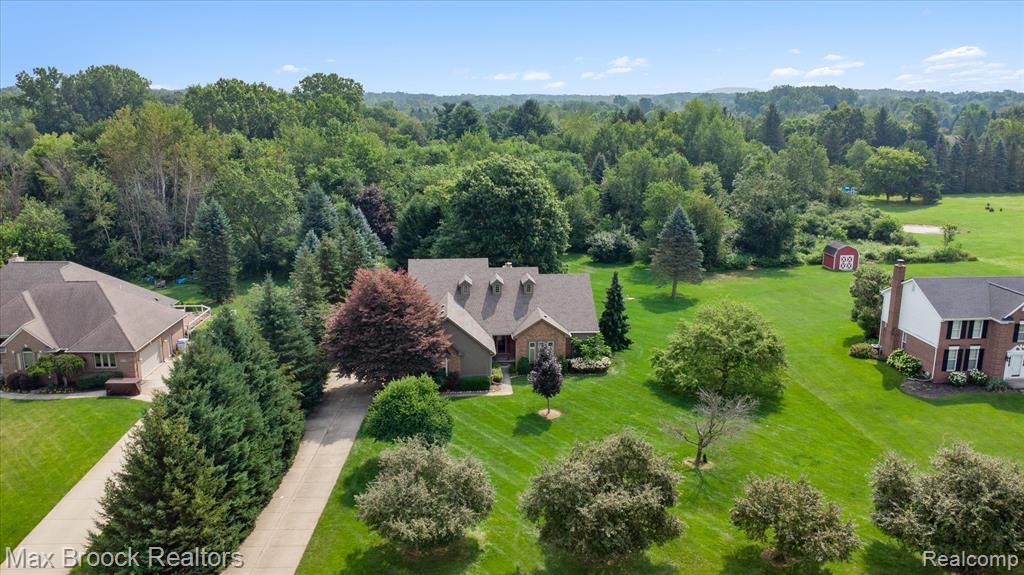 8936 Salem Farms Drive, South Lyon, MI 48178 — Photo 12