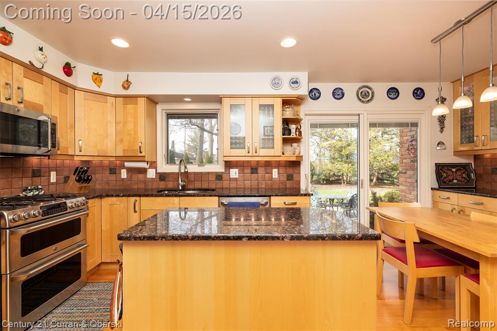 2695 Ronald Drive, Troy, MI 48085 — Photo 12