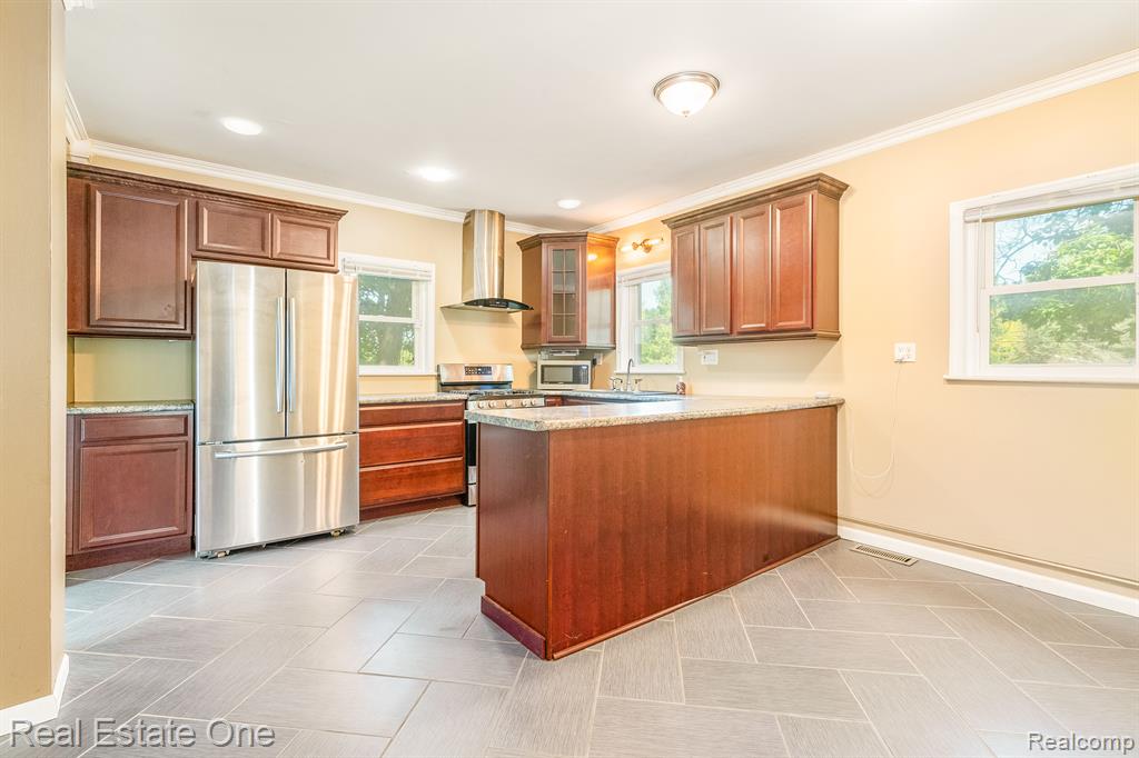 42759 CHERRY HILL Road, Canton, MI 48188 — Photo 24