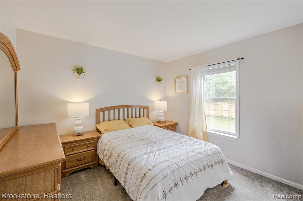 5039 Auker Drive, Grand Blanc, MI 48507 — Photo 25