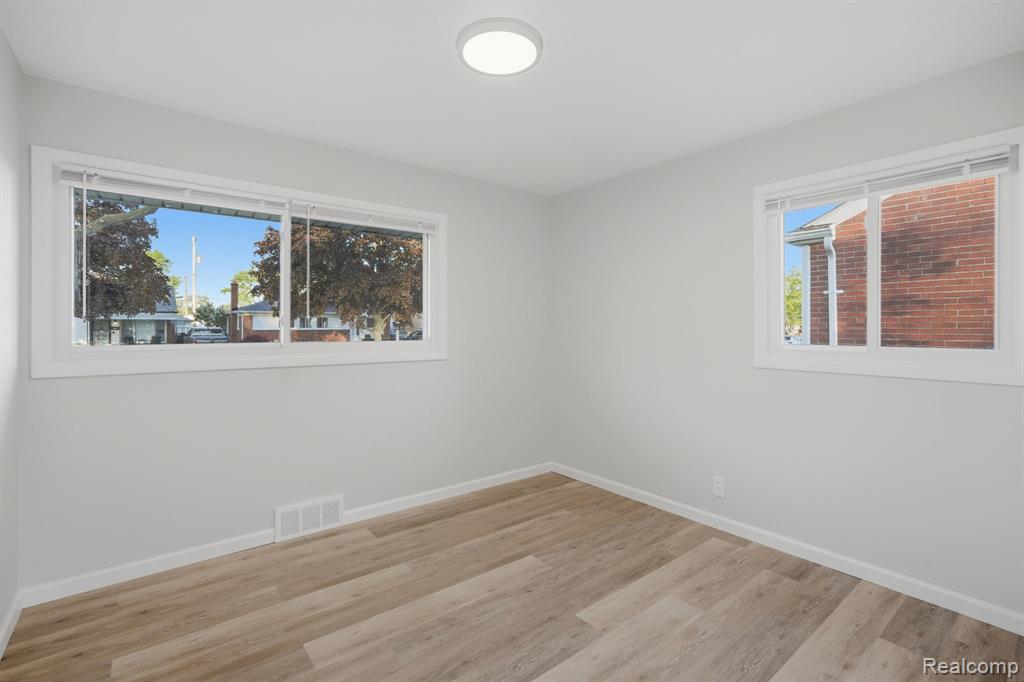 28231 Fountain Street, Roseville, MI 48066 — Photo 12