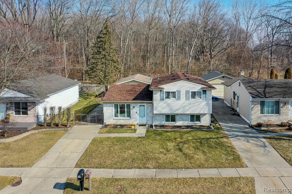 25145 Orchid Street, Harrison Township, MI — Photo 25