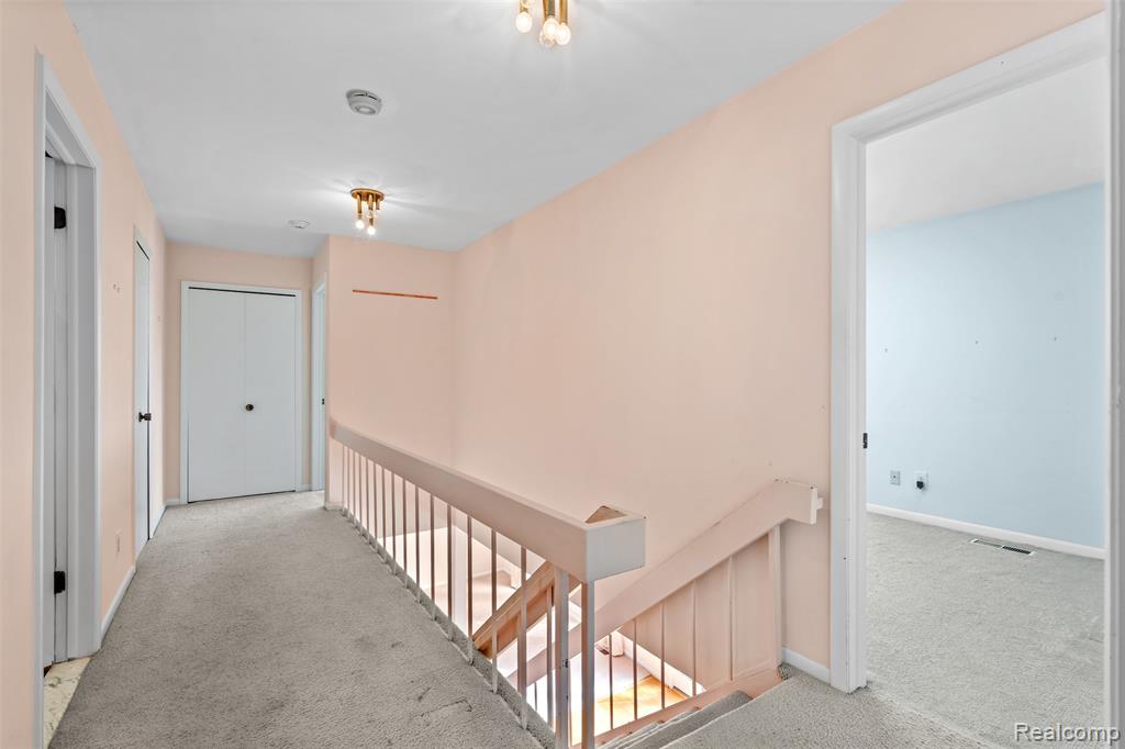 4724 Tara Court, West Bloomfield, MI 48323 — Photo 38