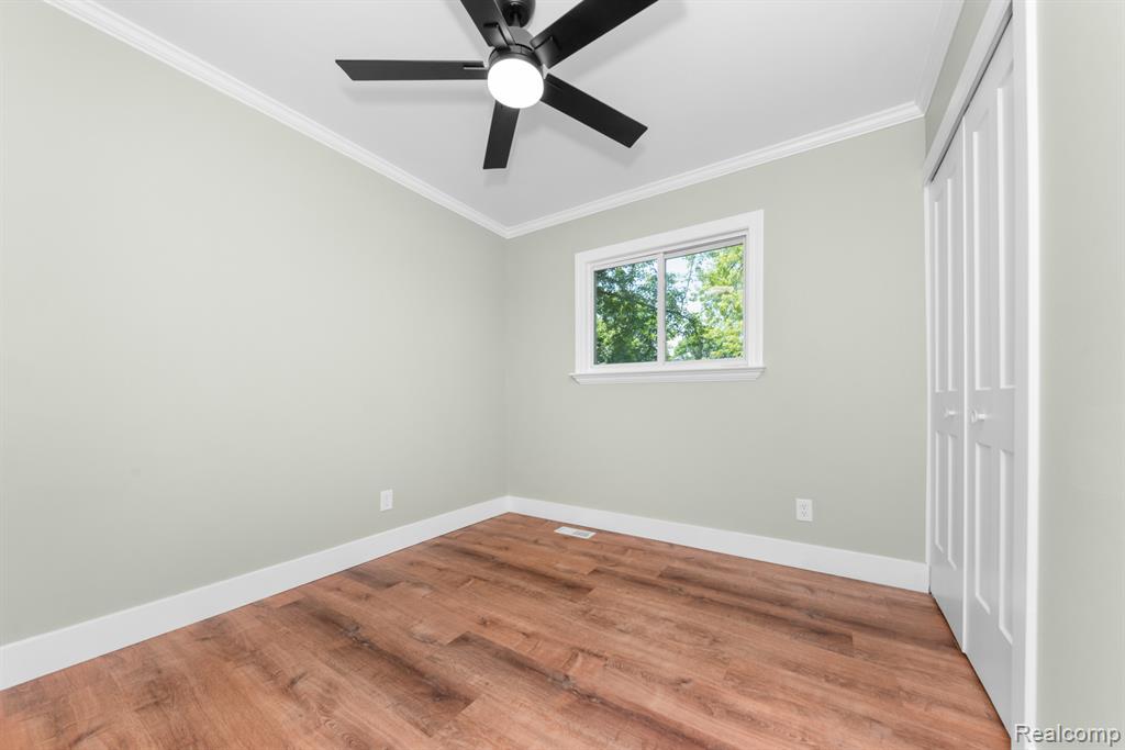 560 McMunn Street, South Lyon, MI 48178 — Photo 13