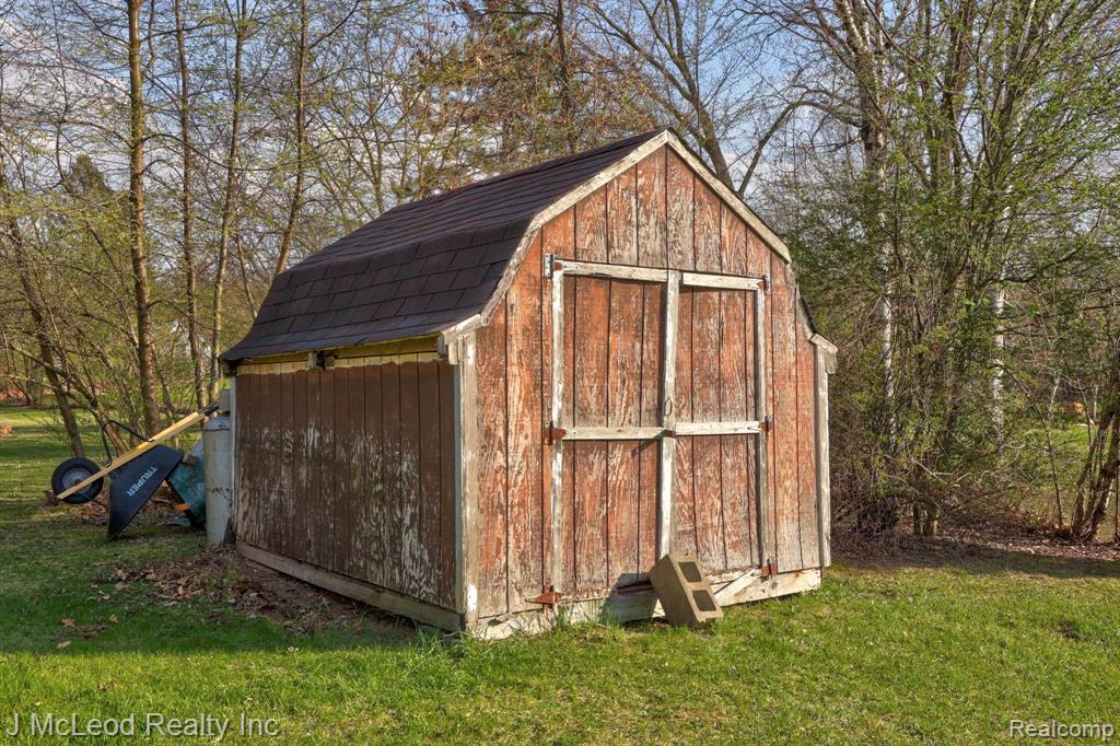 9975 TUSCOLA Road, Clio, MI 48420 — Photo 51