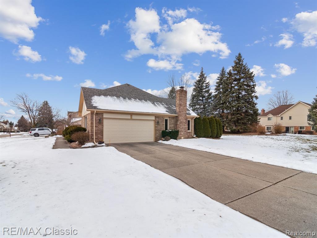 41830 PON MEADOW Drive, Northville, MI 48168 — Photo 31