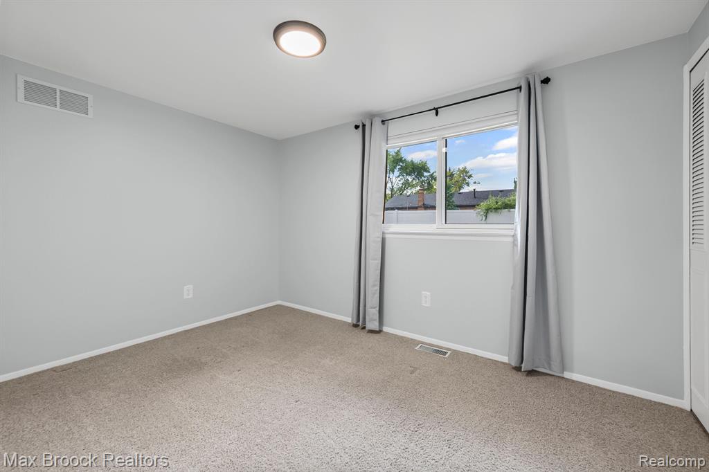 44018 Bannockburn Drive, Canton, MI 48187 — Photo 9