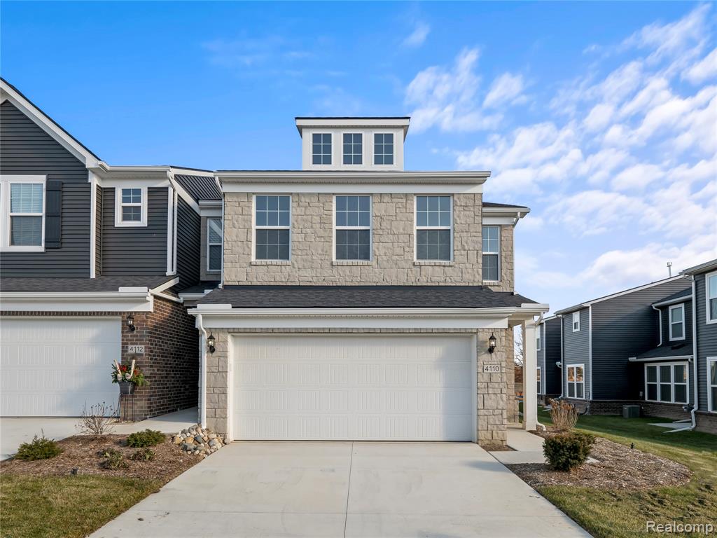 4032 Nottingham Circle, Clarkston, MI — front exterior