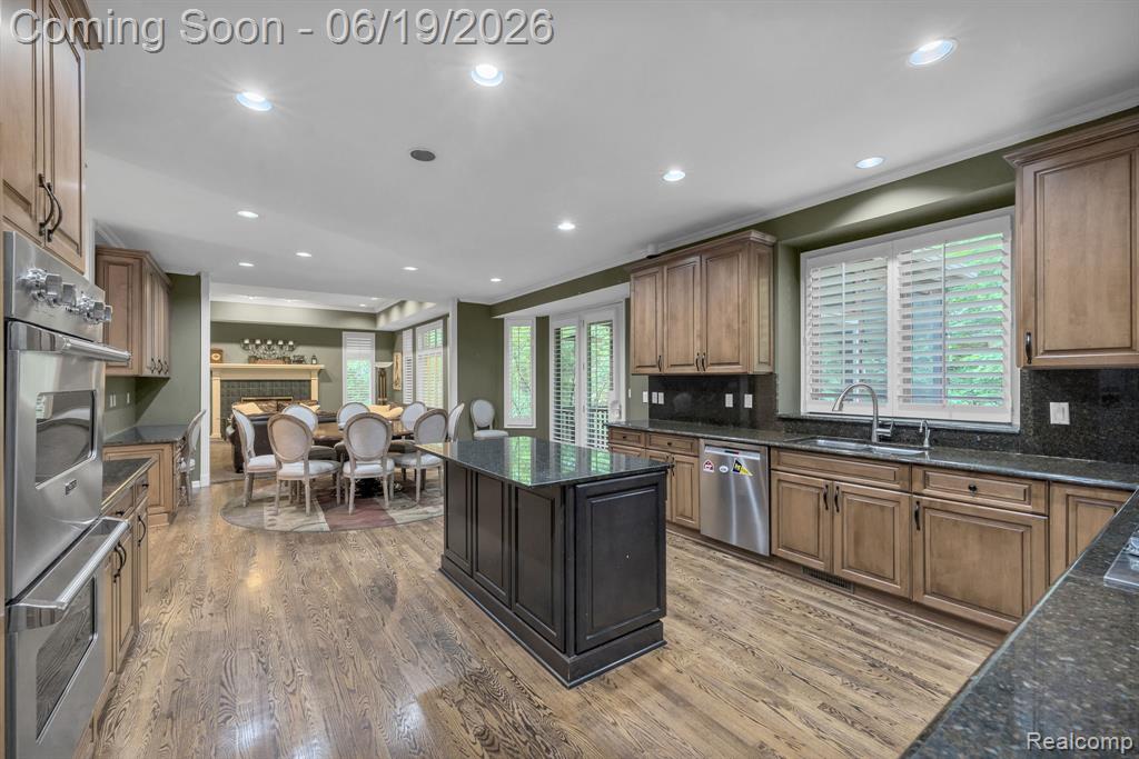 7061 Trailway Court, West Bloomfield, MI — Photo 25