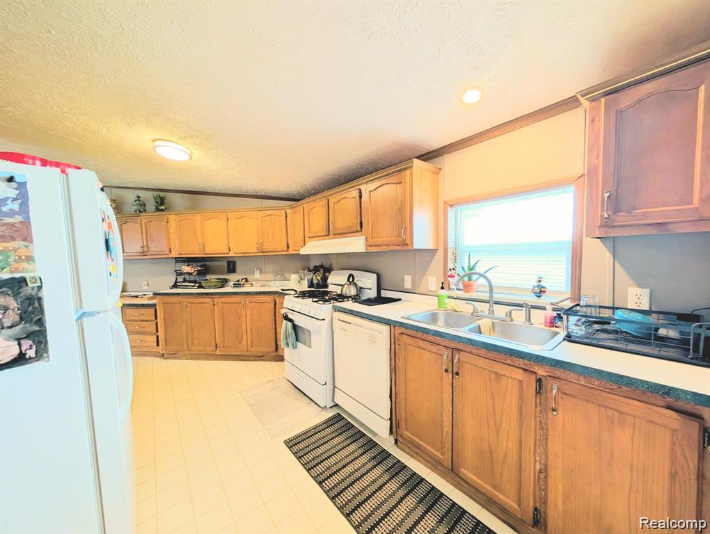 7 Brookfield, Swartz Creek, MI 48473 — Photo 8