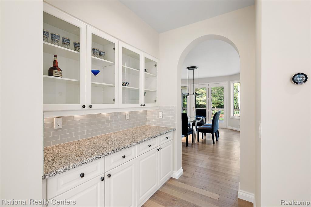 30055 FOREST Drive, Franklin, MI 48025 — Photo 18