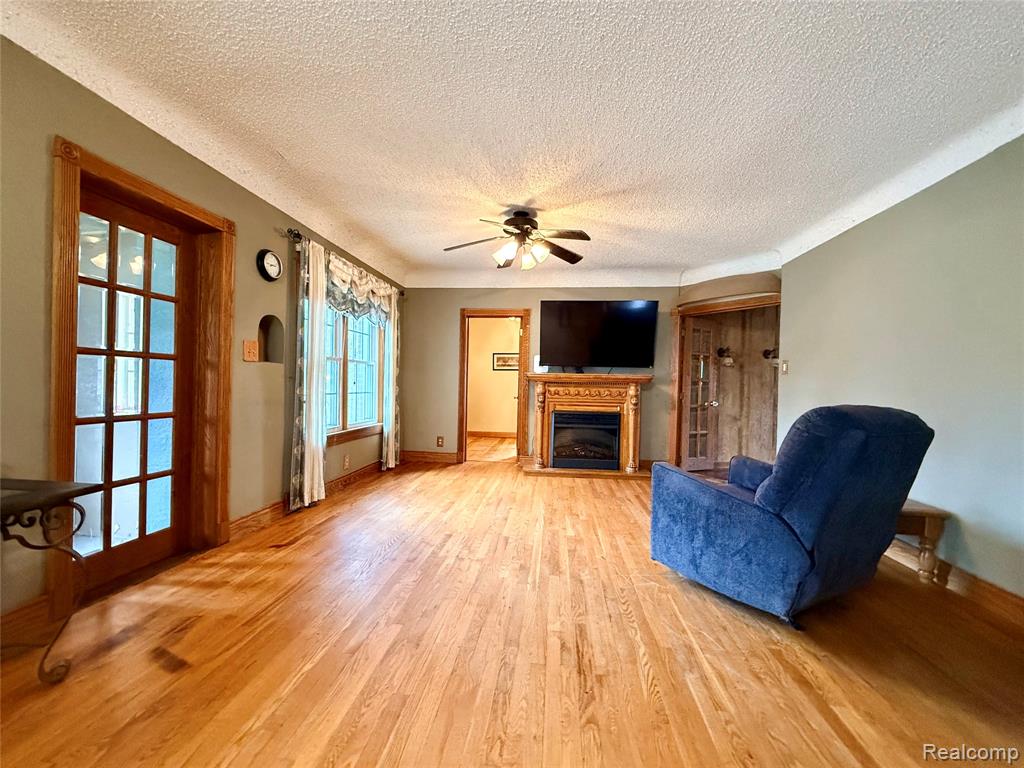 3194 S Vassar Road, Burton, MI 48519 — Photo 8