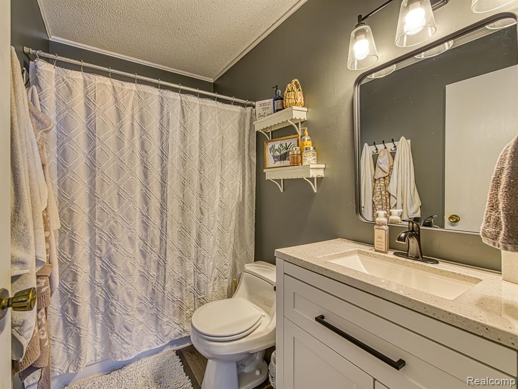 104 Valley Drive, Hudson, MI 49247 — Photo 14