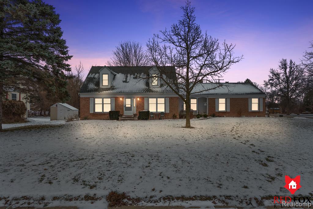 751 WILLIAMSBURG Drive, Caro, MI 48723 — Photo 2