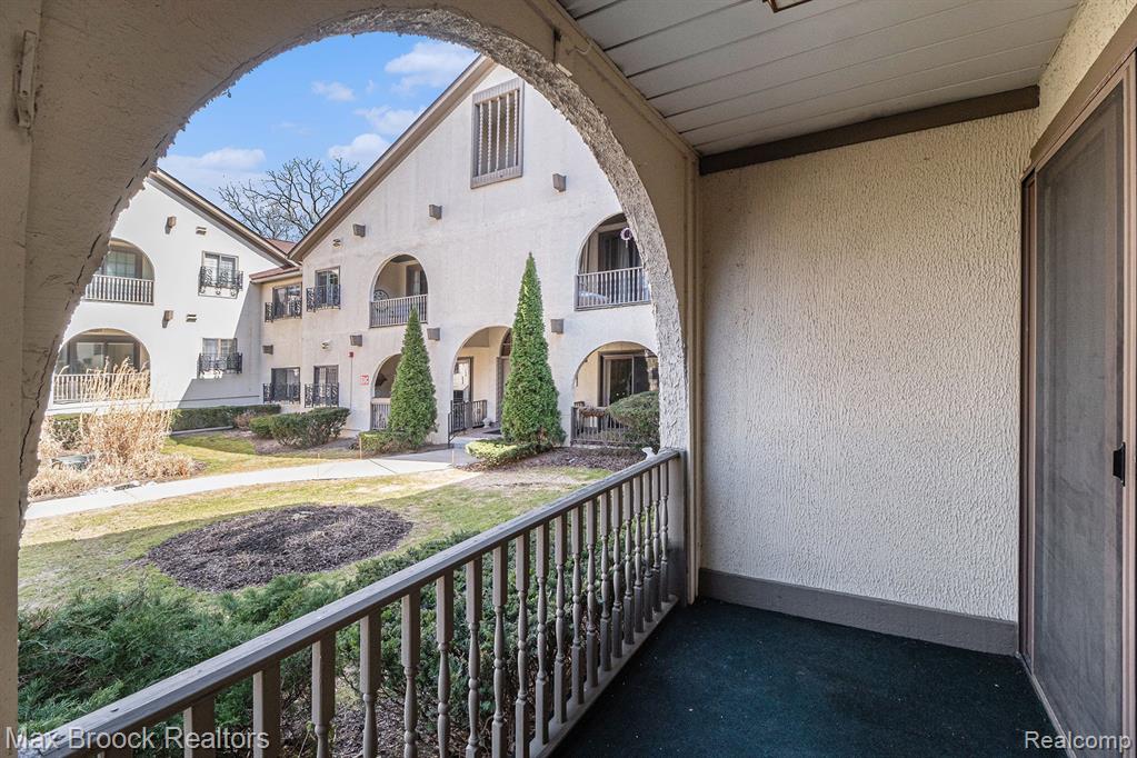 42160 WOODWARD Avenue, 25, Bloomfield Hills, MI 48304 — Photo 16